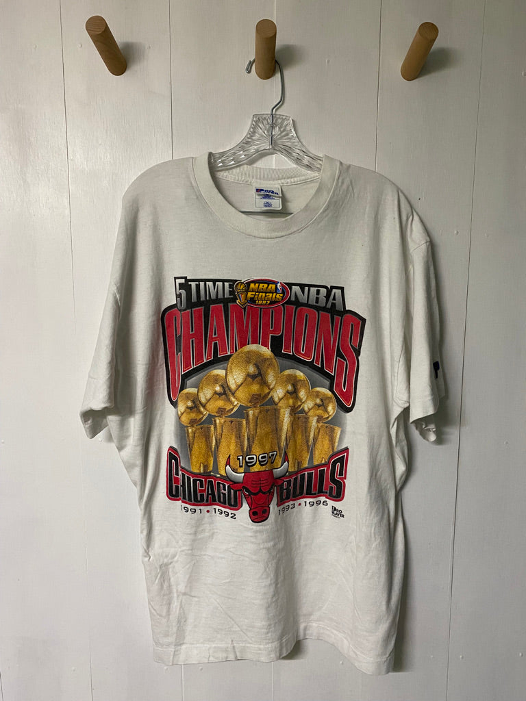 Pro Player, Shirts, Vintage 99798 Chicago Bulls Nba Finals Championship  Tshirt M